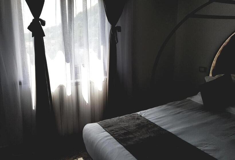 발코니 디럭스 룸, Heaven Guesthouse