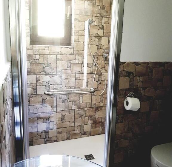 스탠다드 스튜디오, Heaven Guesthouse