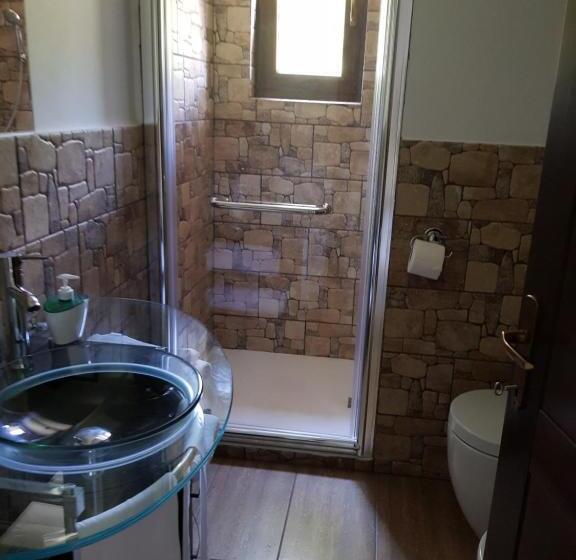 스탠다드 스튜디오, Heaven Guesthouse