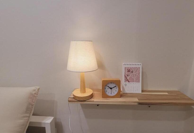 Quarto Estandar Banheiro Compartilhado, Stay Aall Seoul Train Station