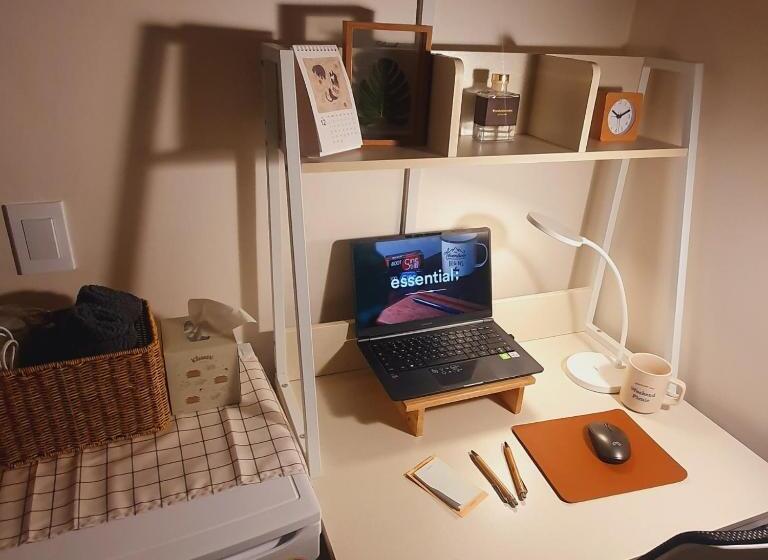 Quarto Estandar Individual Banheiro Compartilhado, Stay Aall Seoul Train Station