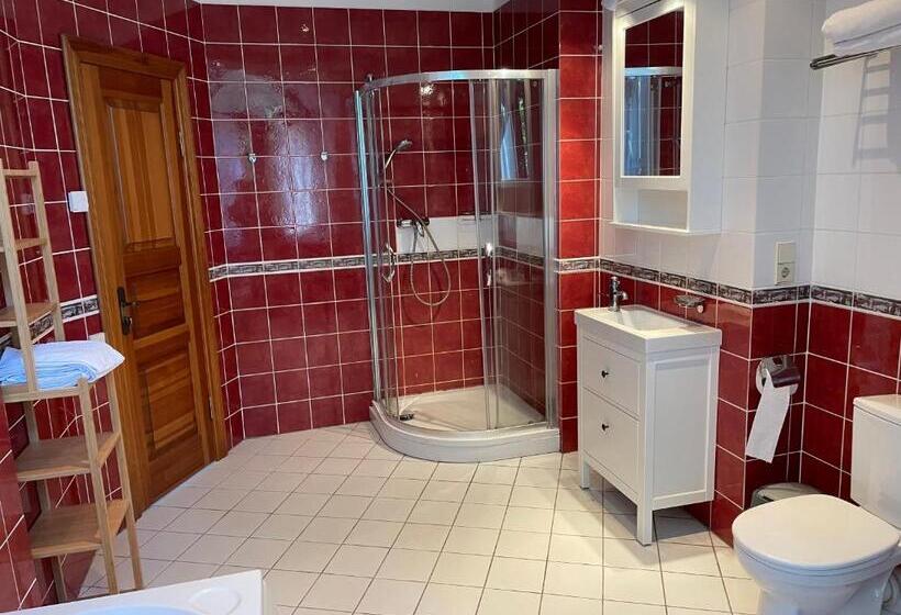 اتاق لوکس با بالکن, Sunrise Beach Villa