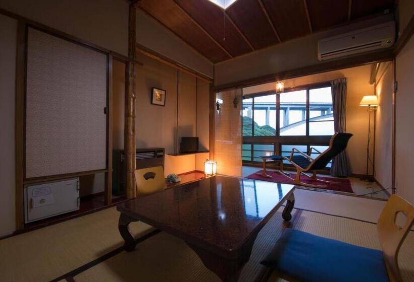 Quarto Estandar, Okamotoya