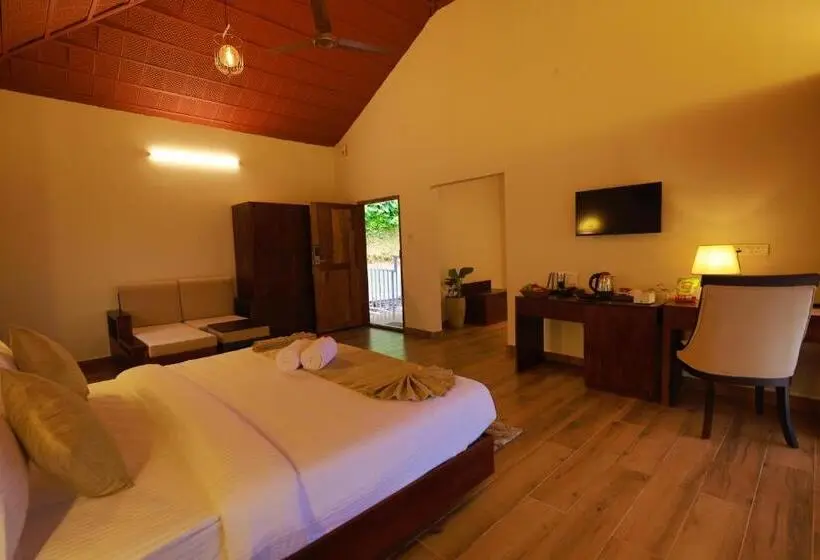 スーペリアールーム, Silent Brook Resort   Coorg
