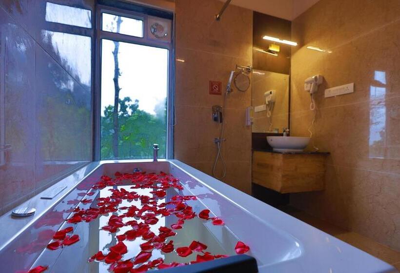 חדר סופריור, Silent Brook Resort   Coorg