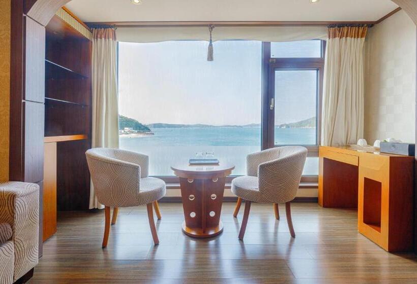 Chambre Quadruple Standard, Taean Beach Resort Pension