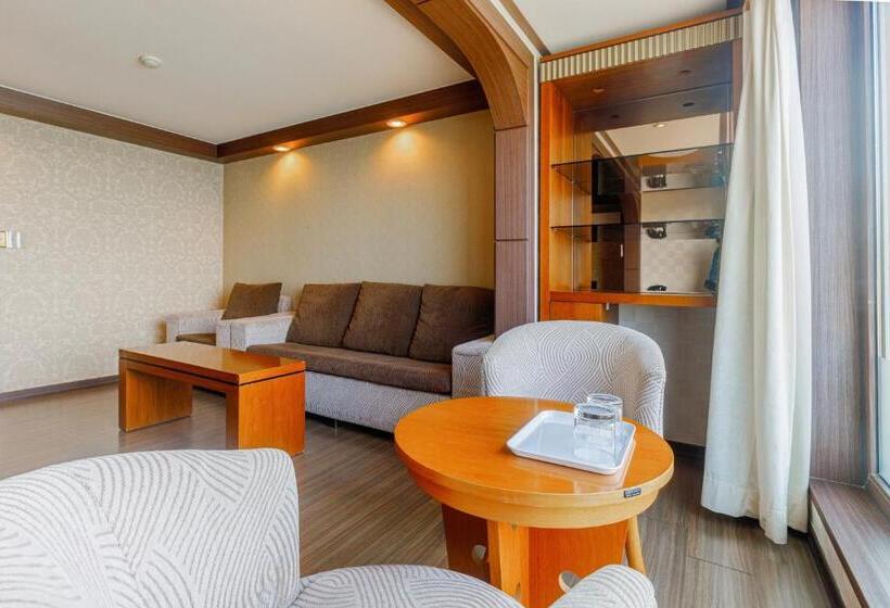 4인용 스탠다드 룸, Taean Beach Resort Pension