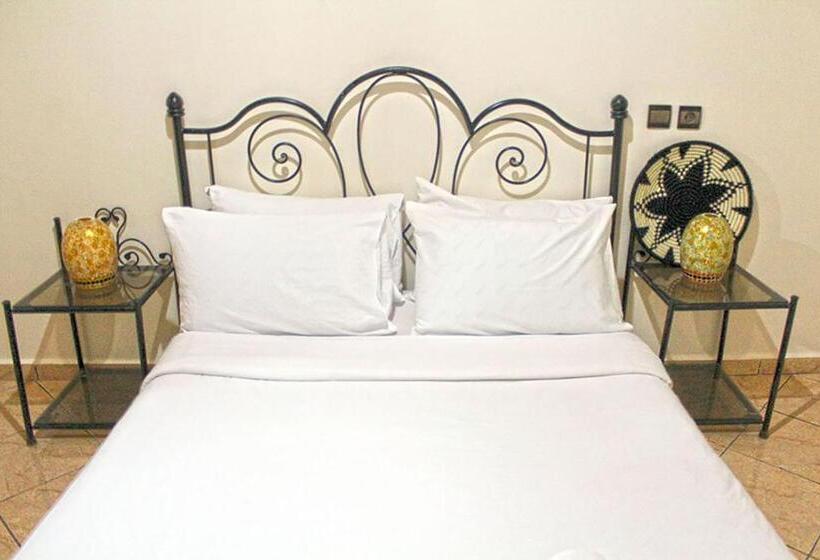 اتاق اکونومی, Olympe Surf & Yoga