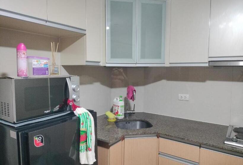 スタンダードスタジオ, Condotel Near Airport Pasay City