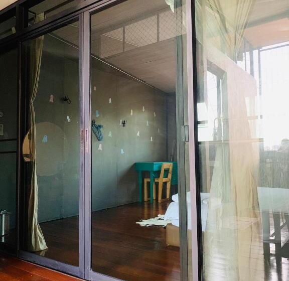 اتاق استاندارد با تخت بزرگ, Enterspace Chinatown