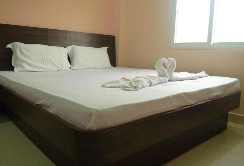 带大床的标准间, Aradhya Side Sea View Hotel Near Puri Beach Excellent Choice Of Travellers Best Seller By Morserv