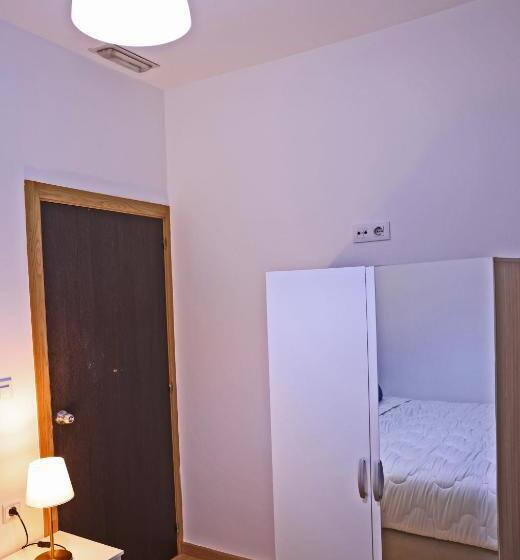 디럭스 룸, La Casa Blanca