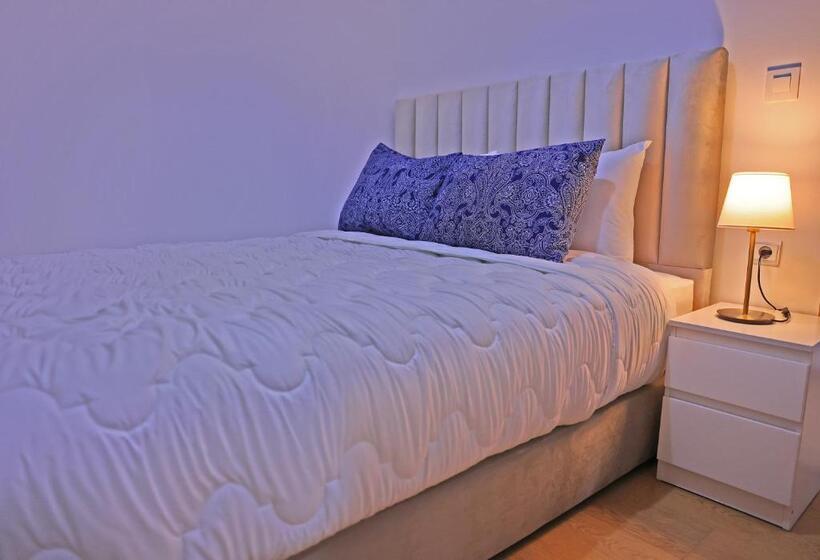 디럭스 룸, La Casa Blanca