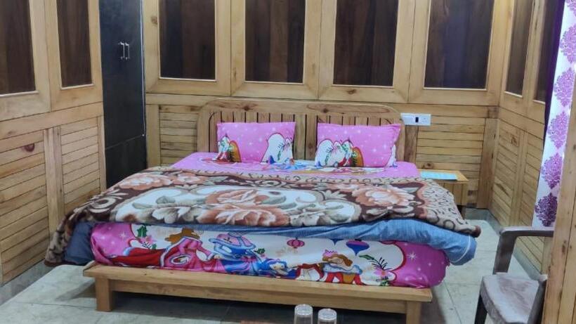 Трехместный Номер Deluxe, Payal Mall Road Nainital   Lake View Hotel   Prime Location With Spacious Room Quality   Best Seller