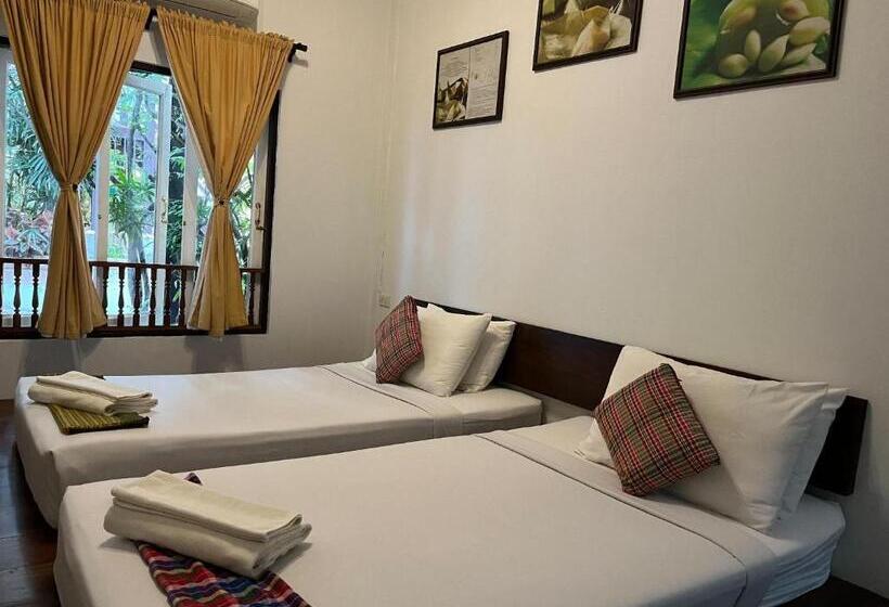 デラックススイート, Thanicha Resort Amphawa