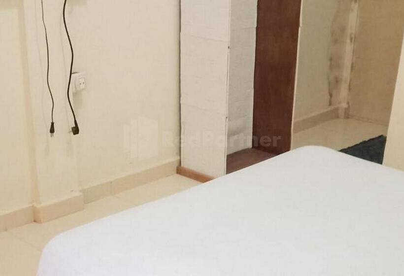 غرفة قياسية, Wisma Pinggir Redpartner