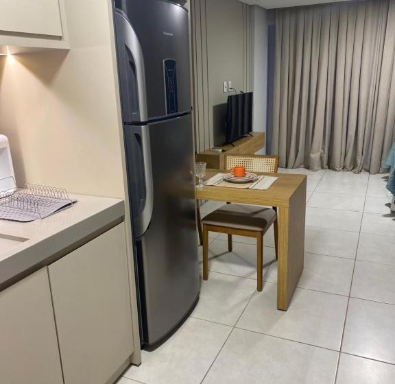 سوئیت با بالکن, Inova Flats Premium No Condominio Cosmopolitan