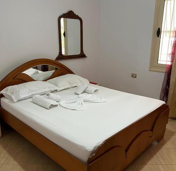패밀리 스튜디오, Guesthouse Vlore