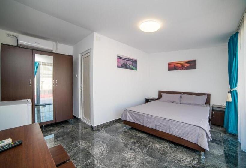 Suite, Vila Tributte