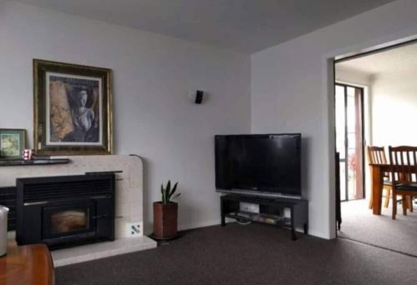 חדר סטנדרט חדר אמבטיה משותף, Airport Silver Fern Accommodation