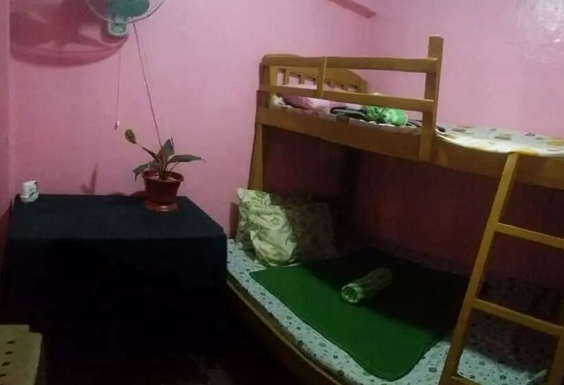 Standard Kolmen Hengen Huone, Cvnb Bed & Bath   Hostel
