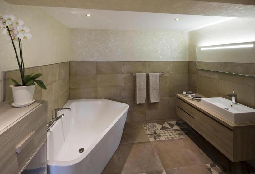 اتاق سوپریور با چشمانداز باغ, Boutique Hotel Albergo Brione