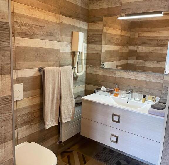 Superior Room with Terrace, Boutique Hotel Albergo Brione