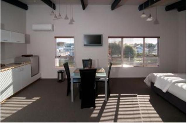 דירת חדר דלוקס, Broadway Motel & Miro Court Villas