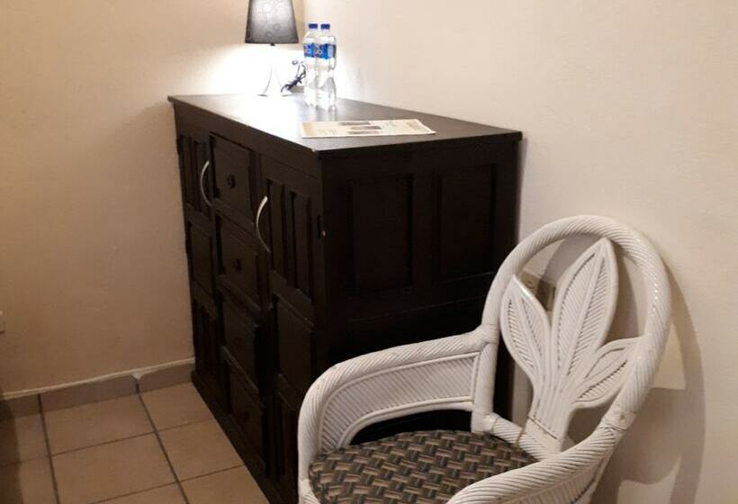 스탠다드 룸, Animas 16