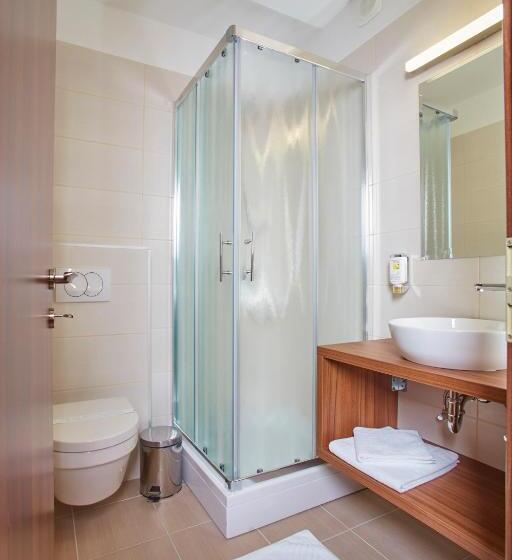 اتاق استاندارد, Delalut