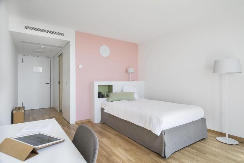 标准间, Des Patients