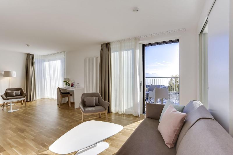 高级大房间, Des Patients