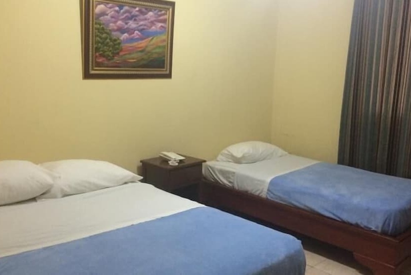 四人标准间, Don Jesus