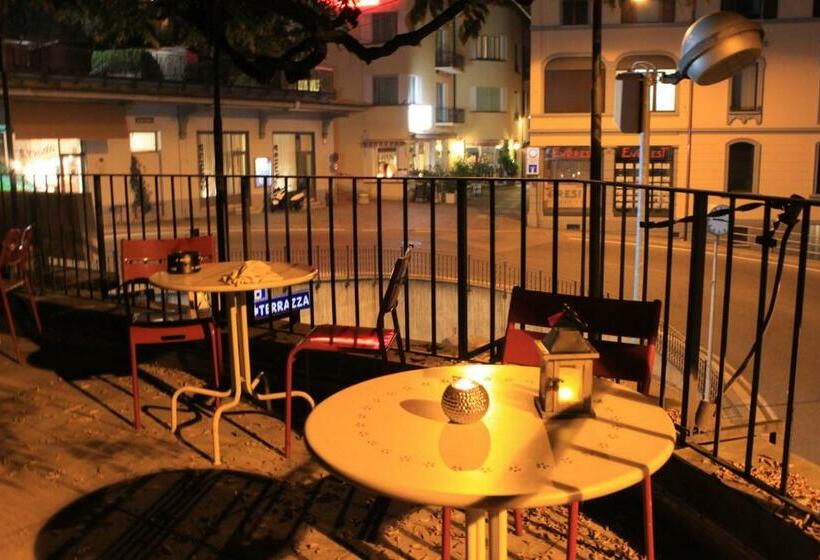 Standard Triple Room with Terrace, Firenze Lugano