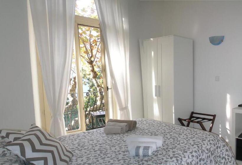 Номер Deluxe с Балконом, Firenze Lugano