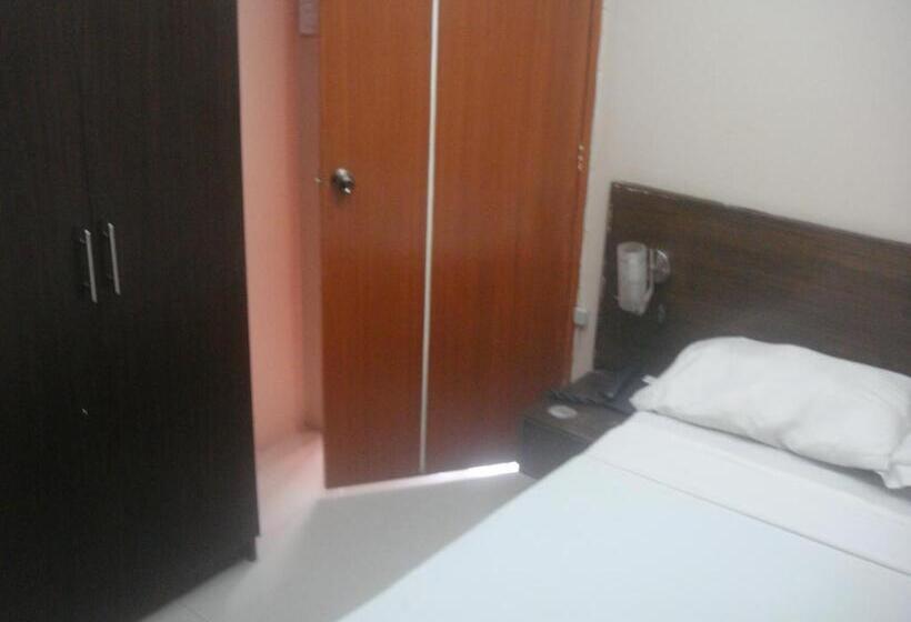 سوئیت با تخت بزرگ, Hidden Pearl