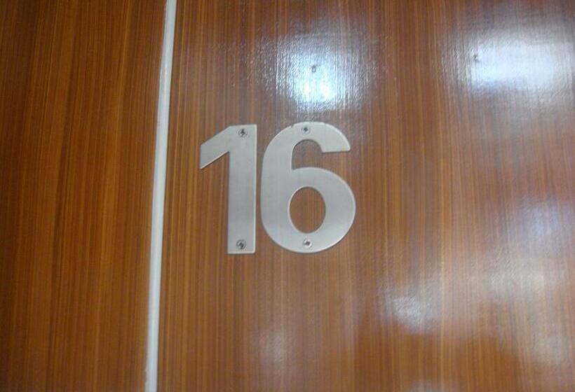 سوییت لوکس, Hidden Pearl