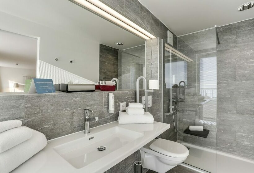 标准间, Des Patients