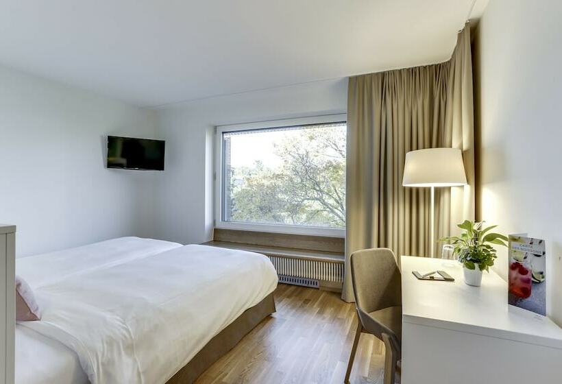 标准间, Des Patients