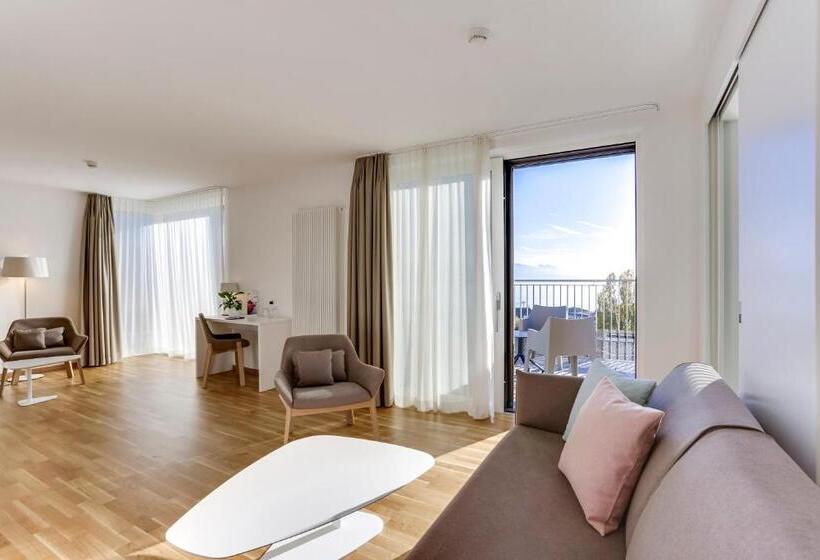 高级大房间, Des Patients