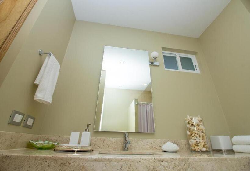 Полулюкс, Huatulco Máxico