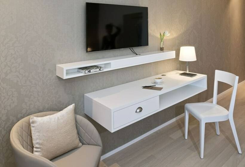 חדר סטנדרט, Kettenbrucke