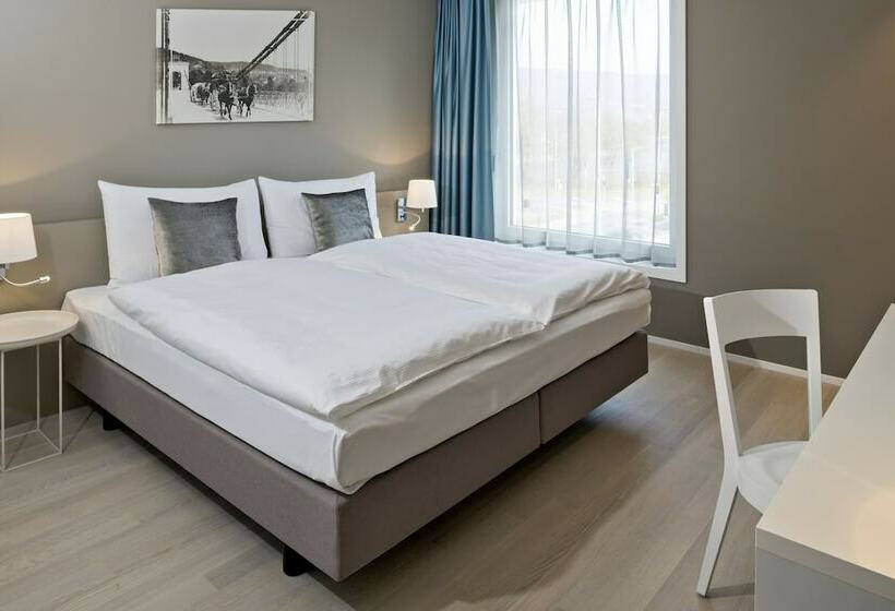 חדר סטנדרט, Kettenbrucke