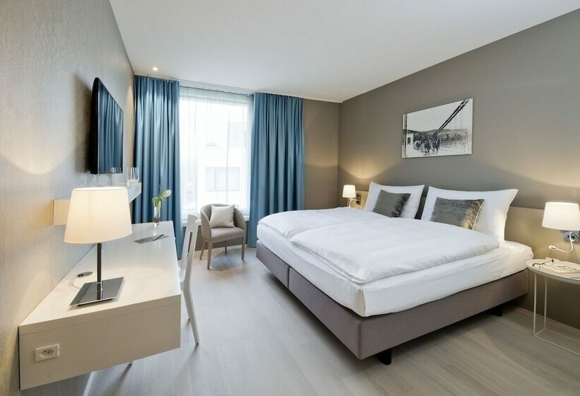 חדר סטנדרט, Kettenbrucke