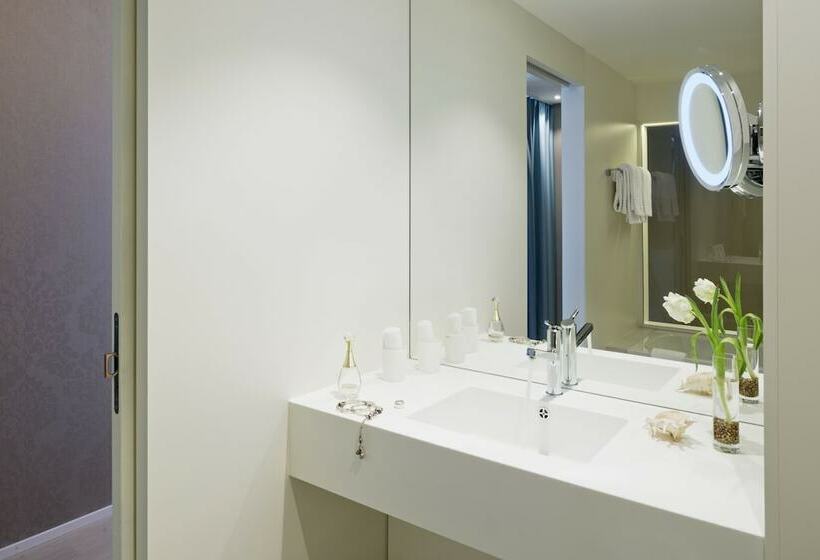 חדר סטנדרט, Kettenbrucke