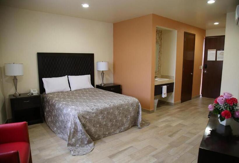 Номер Стандарт, Plaza Bernal