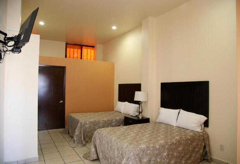 Номер Стандарт, Plaza Bernal