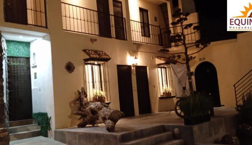 キングサイズベッドのデラックスルーム, Posada Equinoccio