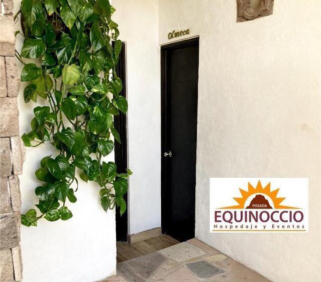 اتاق لوکس با تخت بزرگ, Posada Equinoccio