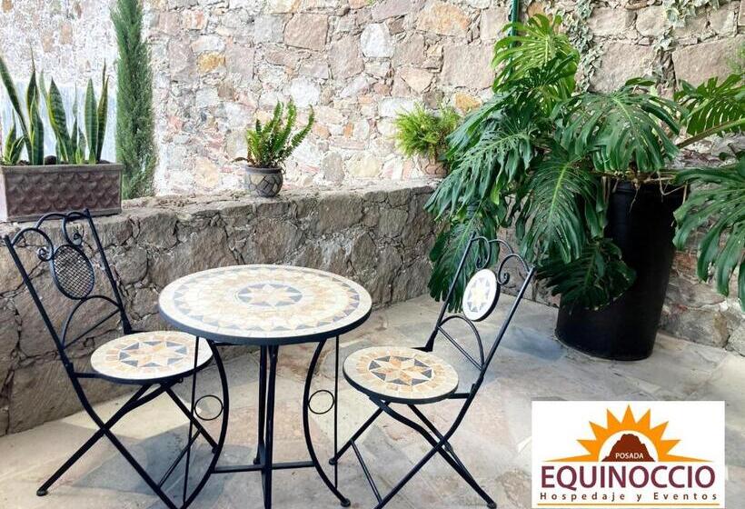 キングサイズベッドのデラックスルーム, Posada Equinoccio